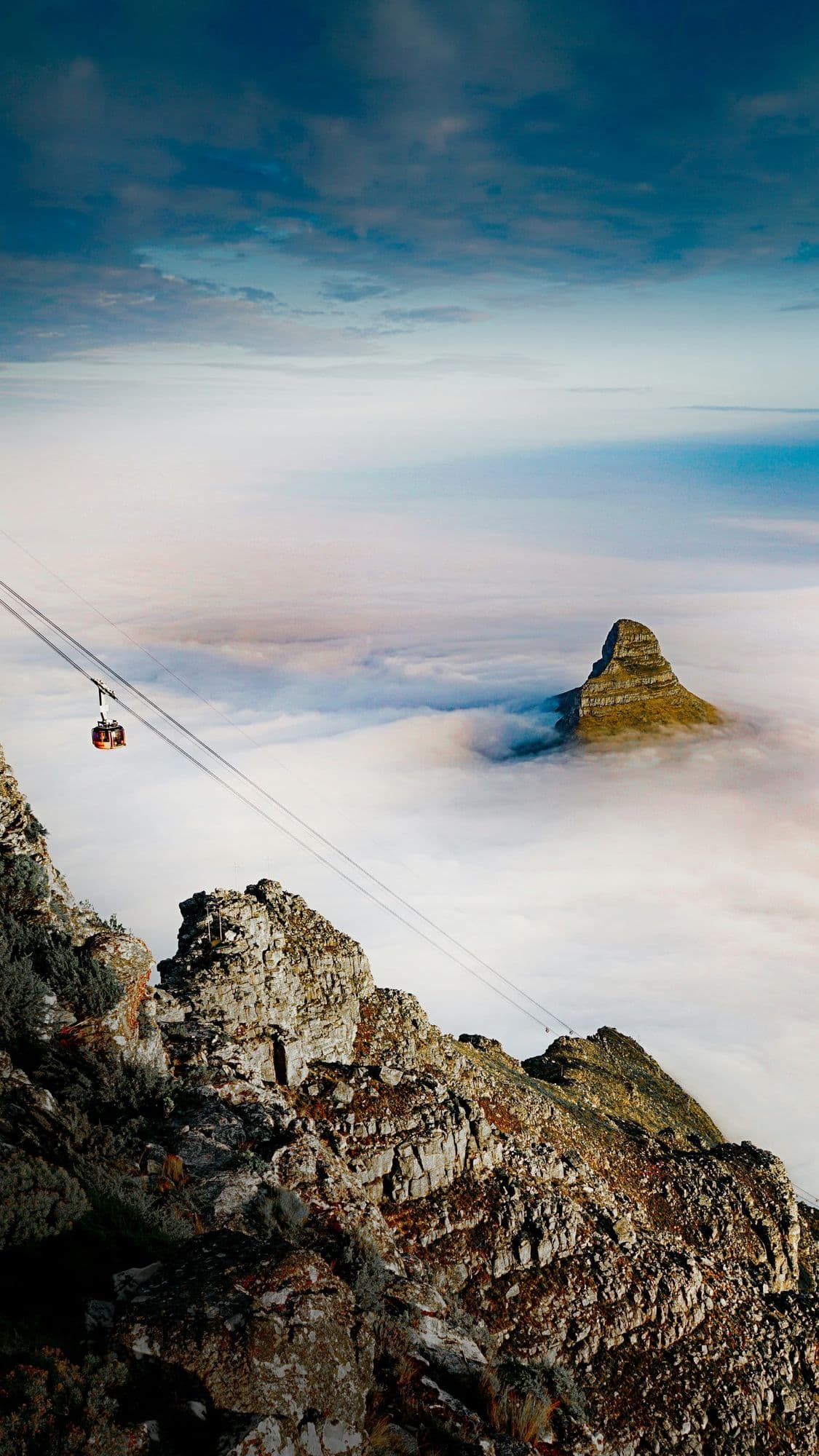 Table Mountain Cable Car + Luxury Sunset Sailing Farewell!